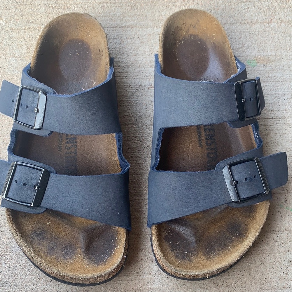 Cute Navy Blue Birkenstock!